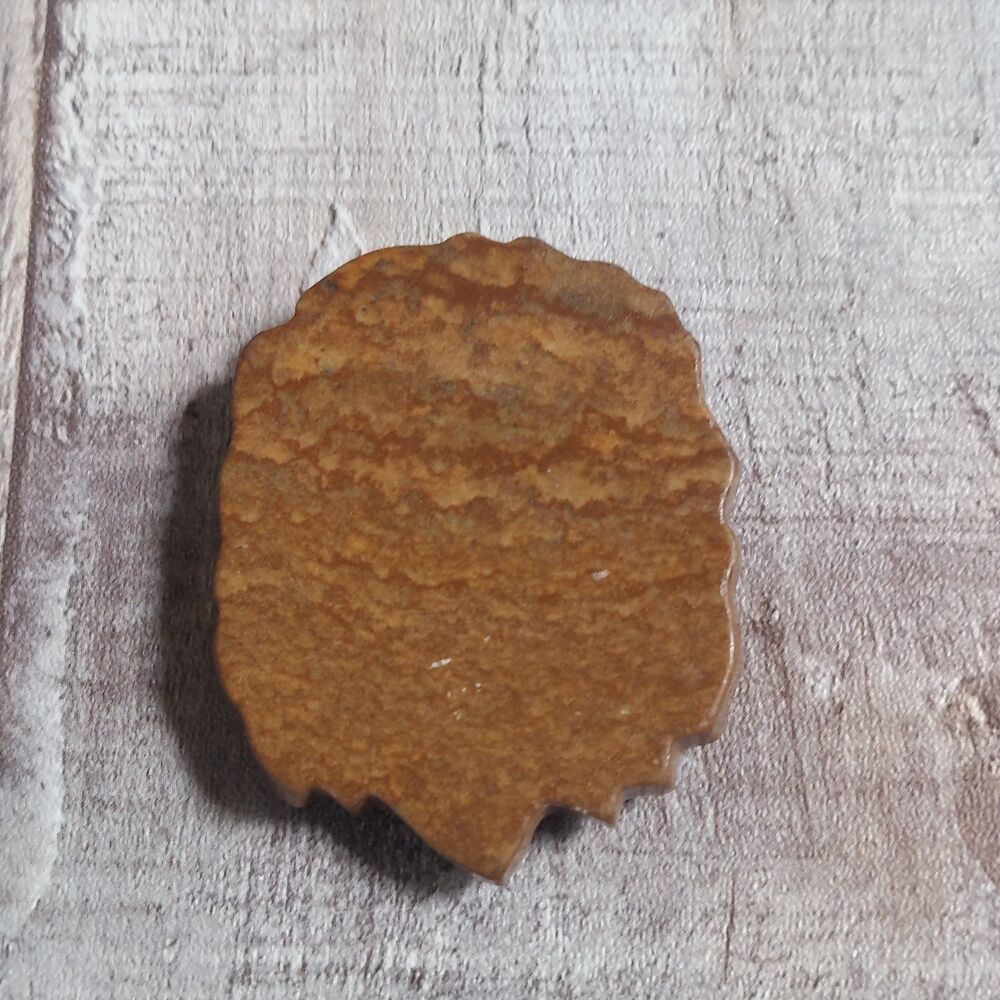Vintage Side Drilled Stone for Pendant Hand Carved Lion - Picture 3 of 4